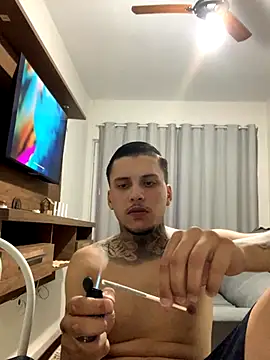 Ryanzl017 online show from November 18, 9:51 pm