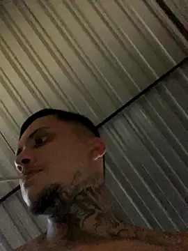 Ryanzl017 online show from November 28, 9:59 pm