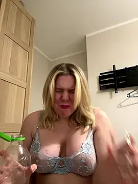 Nallinee online show from January 16, 7:51 pm