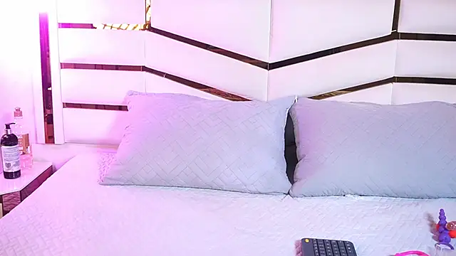 nix wolf online show from February 14, 3:07 am