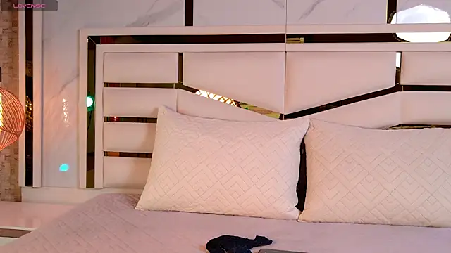 nix wolf online show from January 15, 3:10 am