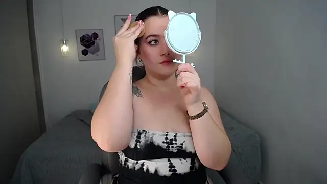 selene rouse  online show from April 22, 11:22 pm