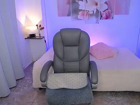 selene rouse  online show from November 27, 1:22 pm