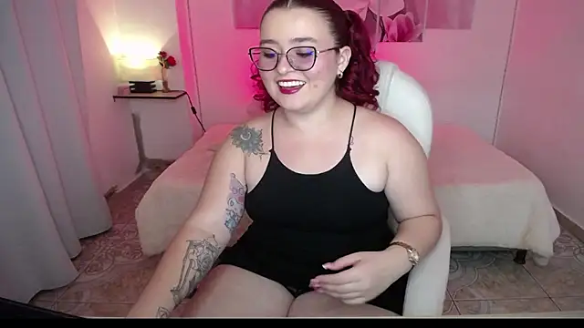 selene rouse  online show from January 10, 11:00 pm