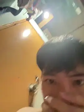 Snapshot of MEFUN- chatting on December 18, 11:58 am MEFUN- online show from December 18, 11:58 am