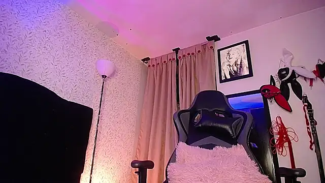 Noise Lux33 online show from February 9, 1:09 pm