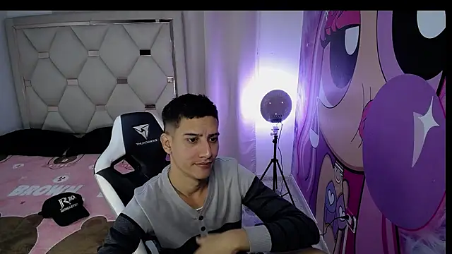 HARD GROUPP  online show from November 13, 8:35 pm