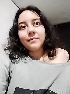 chibi love online show from December 20, 3:53 am