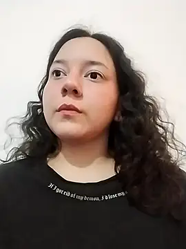 chibi love online show from December 4, 8:52 pm