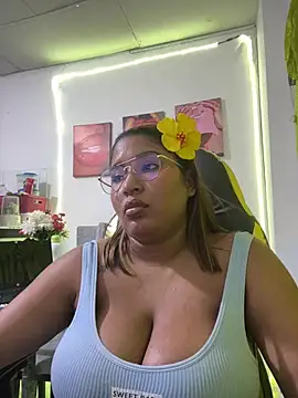 morena-2025 online show from May 30, 1:34 am