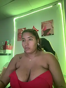 morena-2025 online show from May 8, 12:03 am