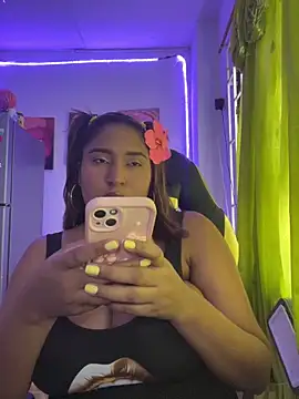 morena-2025 online show from June 13, 9:24 pm