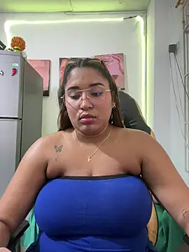 morena-2025 online show from June 30, 11:38 pm