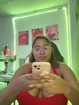morena-2025 online show from May 28, 2:19 am