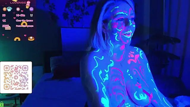 miss lisaaa online show from April 2, 3:35 am