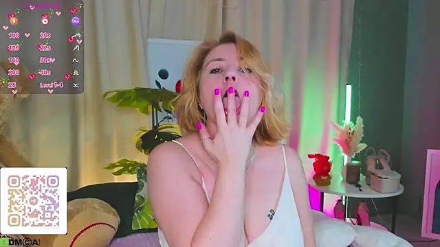 miss lisaaa online show from March 25, 3:06 am