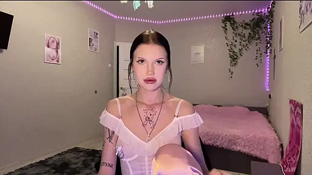 JuliaElse online show from January 10, 4:46 pm