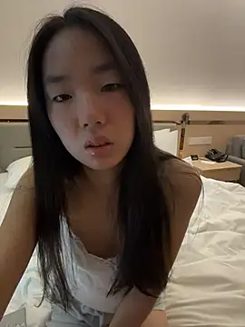 Snapshot of TinyBabe chatting on November 20, 2:01 am TinyBabe online show from November 20, 2:01 am