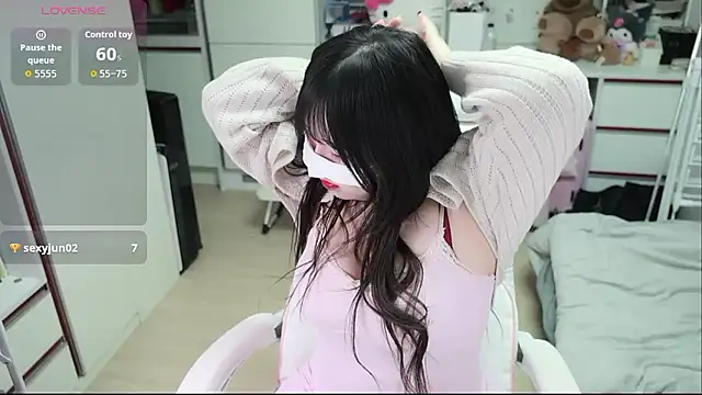 kimhyeona2005 online show from February 20, 12:51 pm