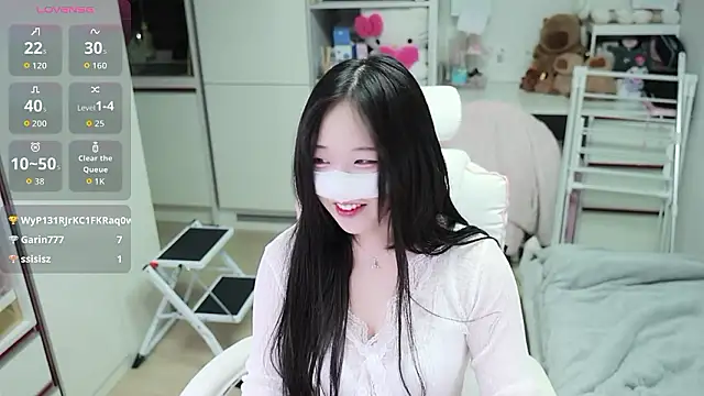 kimhyeona2005 online show from May 3, 12:09 pm