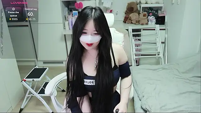 kimhyeona2005 online show from March 23, 12:05 pm