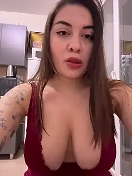 Lovynna online show from December 18, 2:05 am