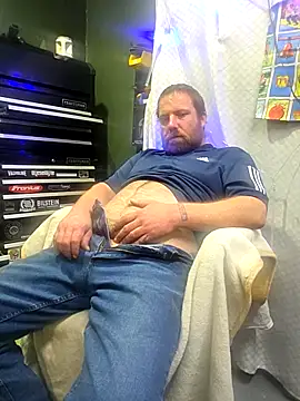 Snapshot of Txweld69 chatting on January 12, 12:50 am Txweld69 online show from January 12, 12:50 am