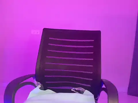 Saira Hotty online show from November 28, 2:39 pm