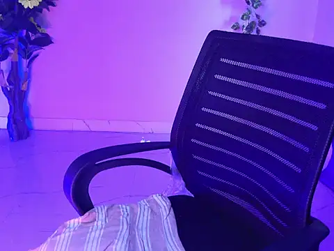 Saira Hotty online show from March 14, 5:02 am