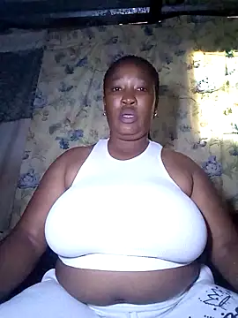 MissMoyo online show from November 18, 3:04 pm