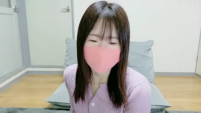 akane room online show from December 3, 8:19 pm