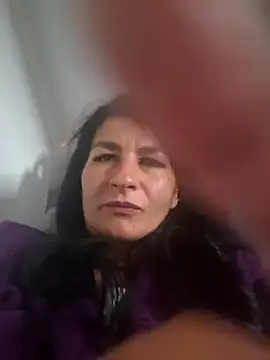 Snapshot of Elennbaby05 chatting on November 15, 12:53 pm Elennbaby05 online show from November 15, 12:53 pm