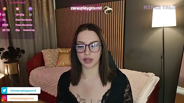 Snapshot of ZarasPlayground chatting on July 9, 11:10 am ZarasPlayground online show from July 9, 11:10 am