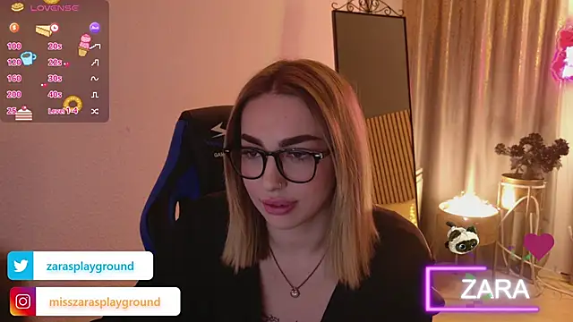 ZarasPlayground online show from April 24, 6:21 pm