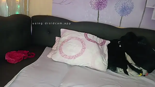 honey sweet couple online show from April 21, 6:14 pm