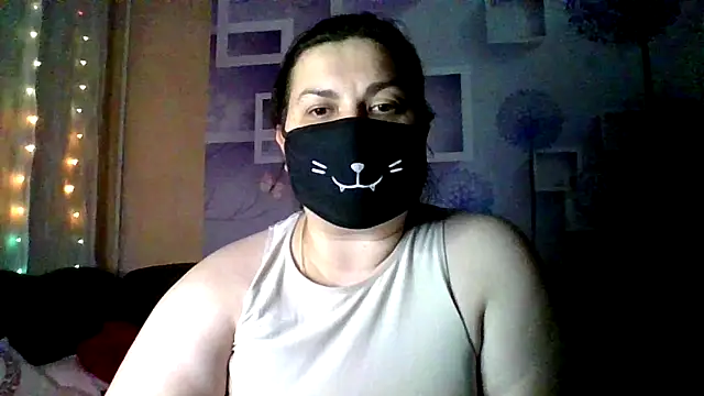 honey sweet couple online show from December 19, 8:00 pm