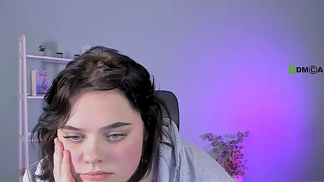 lika pop online show from February 8, 7:55 pm