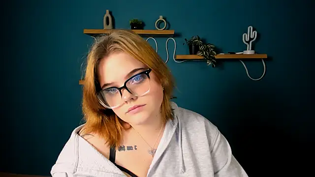 lika pop online show from November 24, 7:36 pm