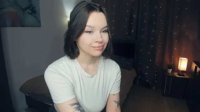 IrmgardBuzard online show from November 22, 8:18 pm