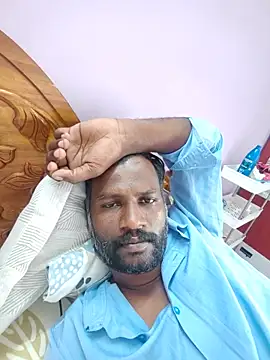 Snapshot of Paramkeerthi chatting on July 16, 8:33 am Paramkeerthi online show from July 16, 8:33 am