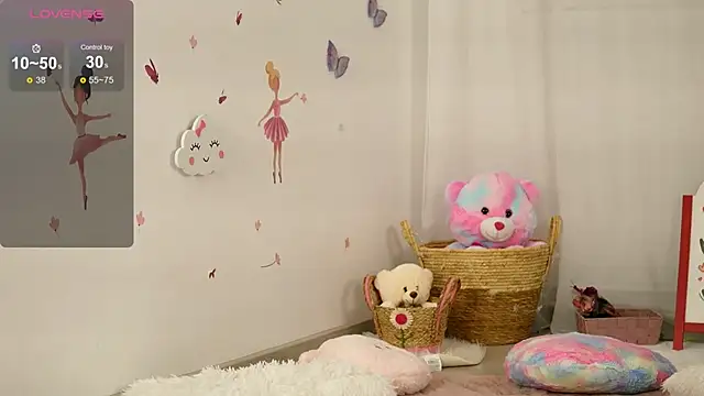 SkyEyesLuna online show from April 1, 3:19 am