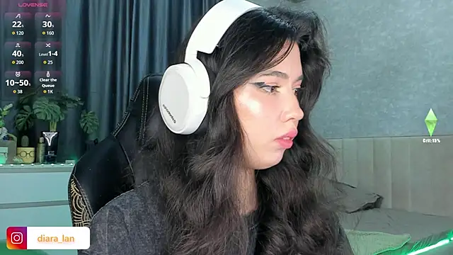 Diara 1an online show from November 30, 1:34 pm