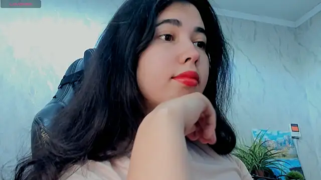 Snapshot of Diara_1an chatting on July 28, 6:10 am Diara 1an online show from July 28, 6:10 am