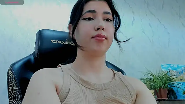 Snapshot of Diara_1an chatting on July 14, 5:45 am Diara 1an online show from July 14, 5:45 am