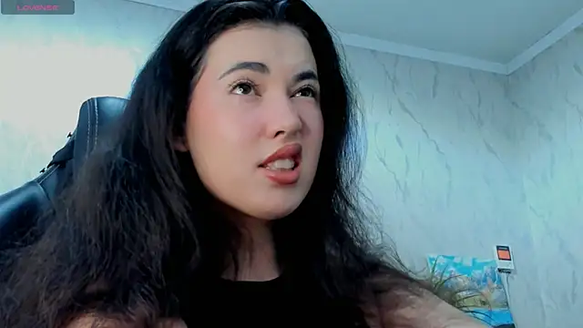 Snapshot of Diara_1an chatting on July 21, 6:15 am Diara 1an online show from July 21, 6:15 am