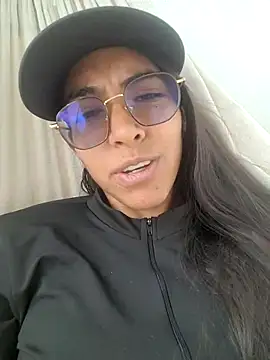 Naomi Nyx online show from November 14, 2:32 pm