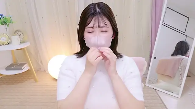 Snapshot of Ha_chan chatting on November 17, 9:46 am Ha chan online show from November 17, 9:46 am