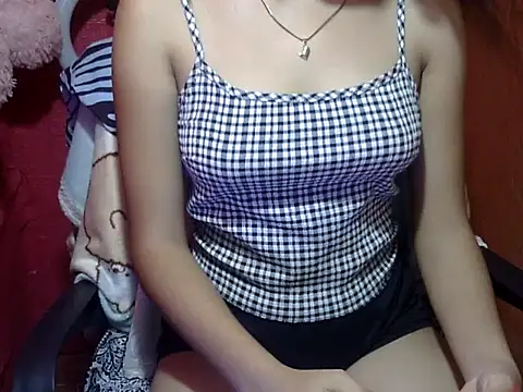 Snapshot of Exotic_Pinay18 chatting on July 1, 1:17 am Exotic Pinay18 online show from July 1, 1:17 am