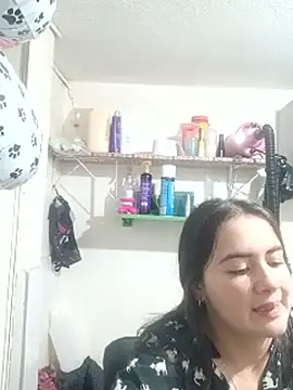 Snapshot of eva_rushh chatting on December 21, 3:25 pm eva rushh online show from December 21, 3:25 pm