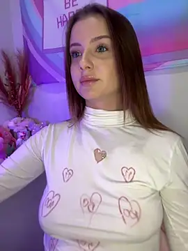 Snapshot of LoKIRAve chatting on November 15, 4:22 pm LoKIRAve online show from November 15, 4:22 pm